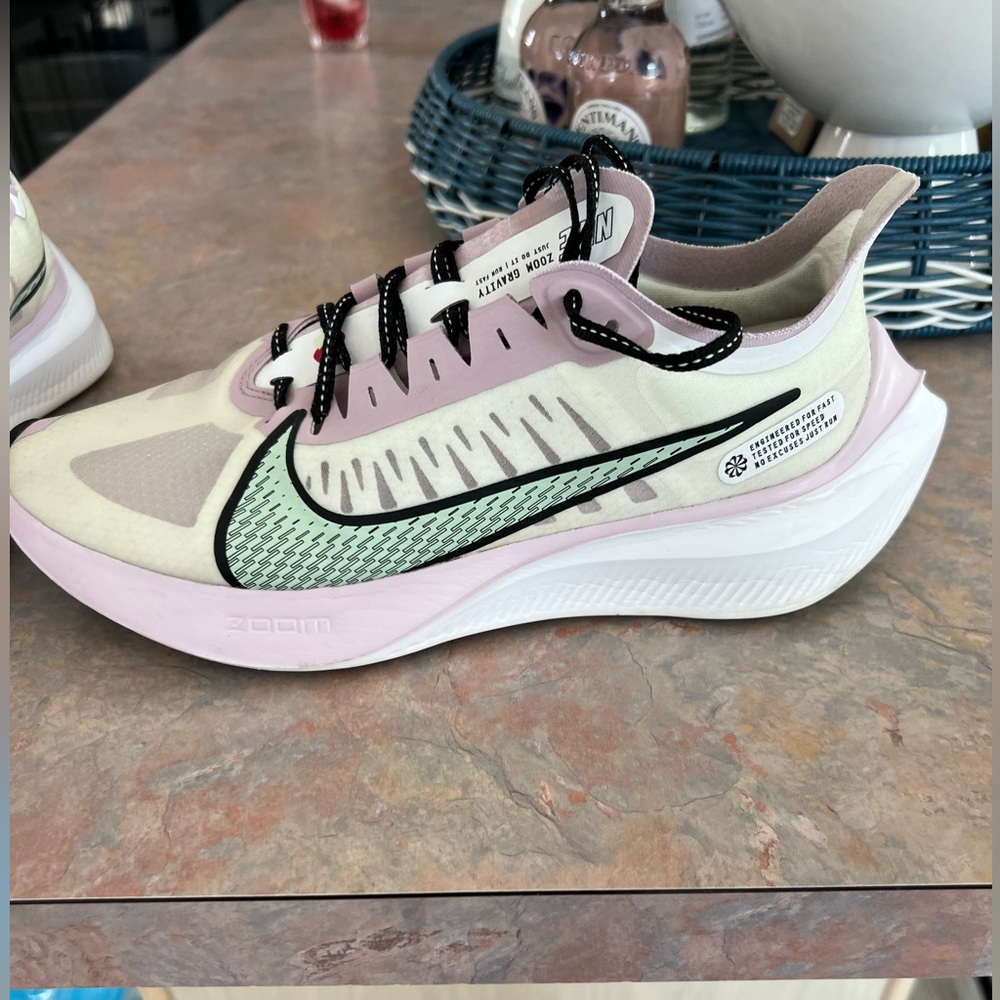 Nike zoom running shoes